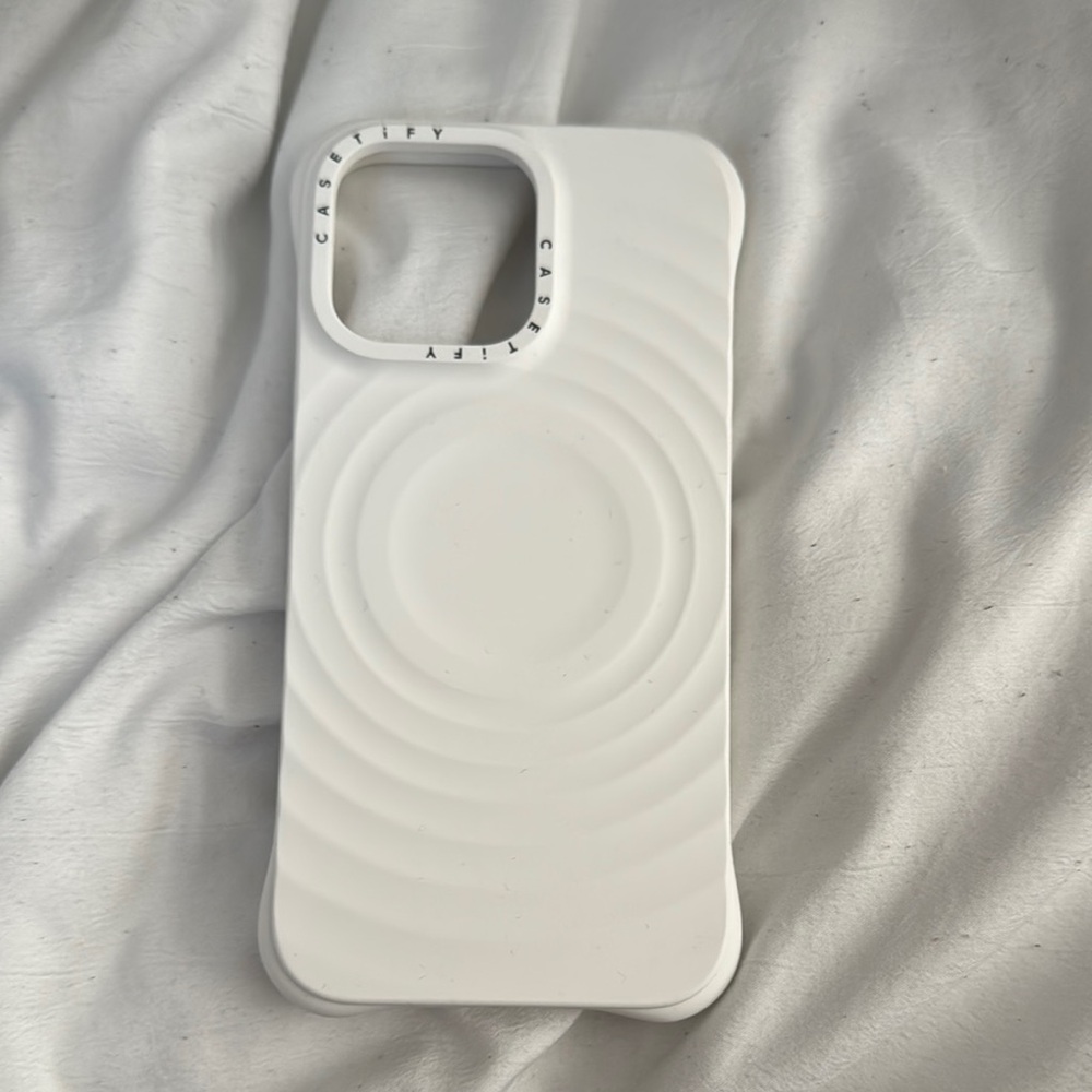 Casetify White Ripple Design iPhone 15 pro max Case